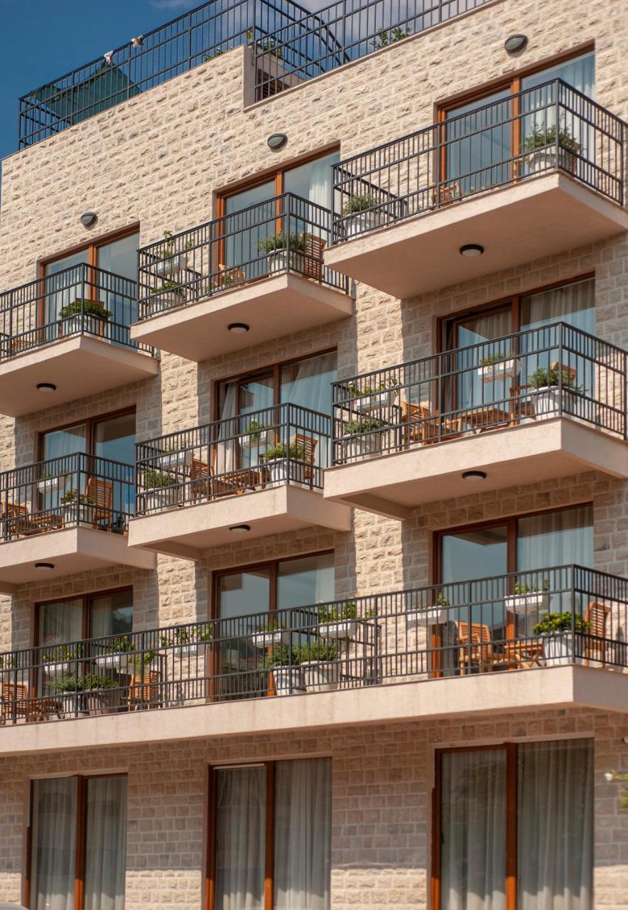 Hotel Twelve By Aycon Budua Esterno foto