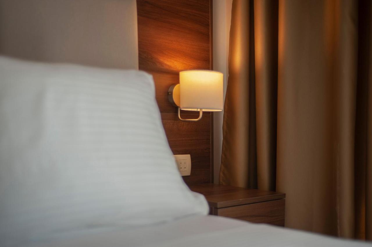 Hotel Twelve By Aycon Budua Esterno foto