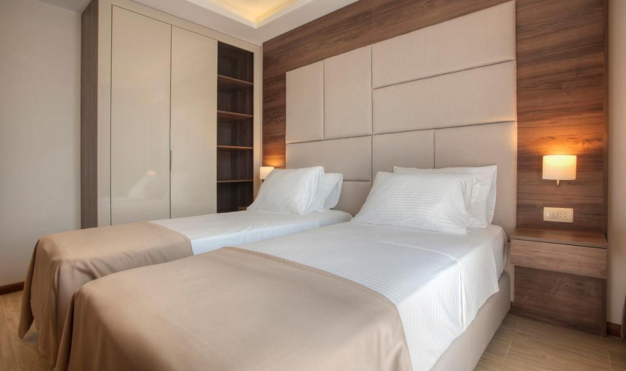 Hotel Twelve By Aycon Budua Esterno foto