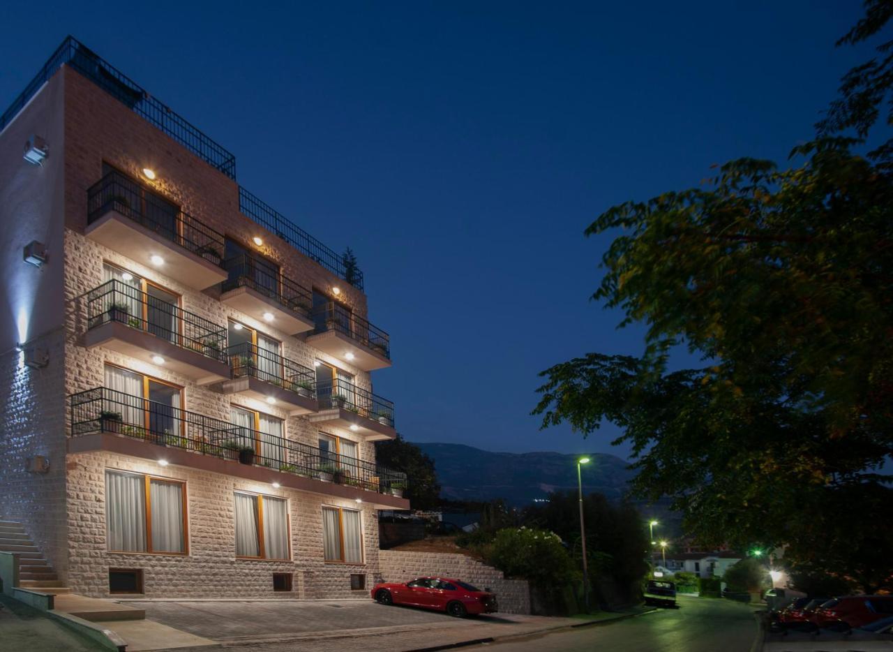 Hotel Twelve By Aycon Budua Esterno foto