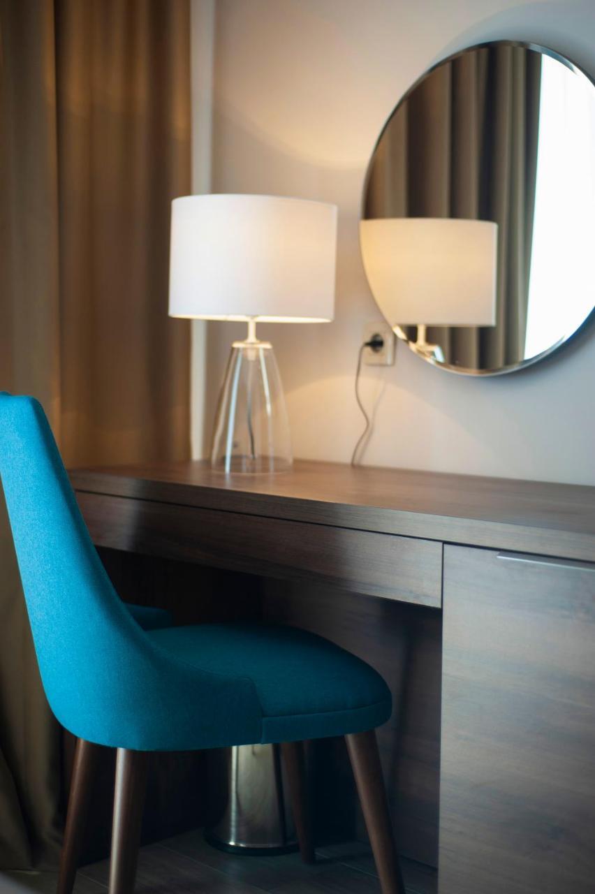Hotel Twelve By Aycon Budua Esterno foto
