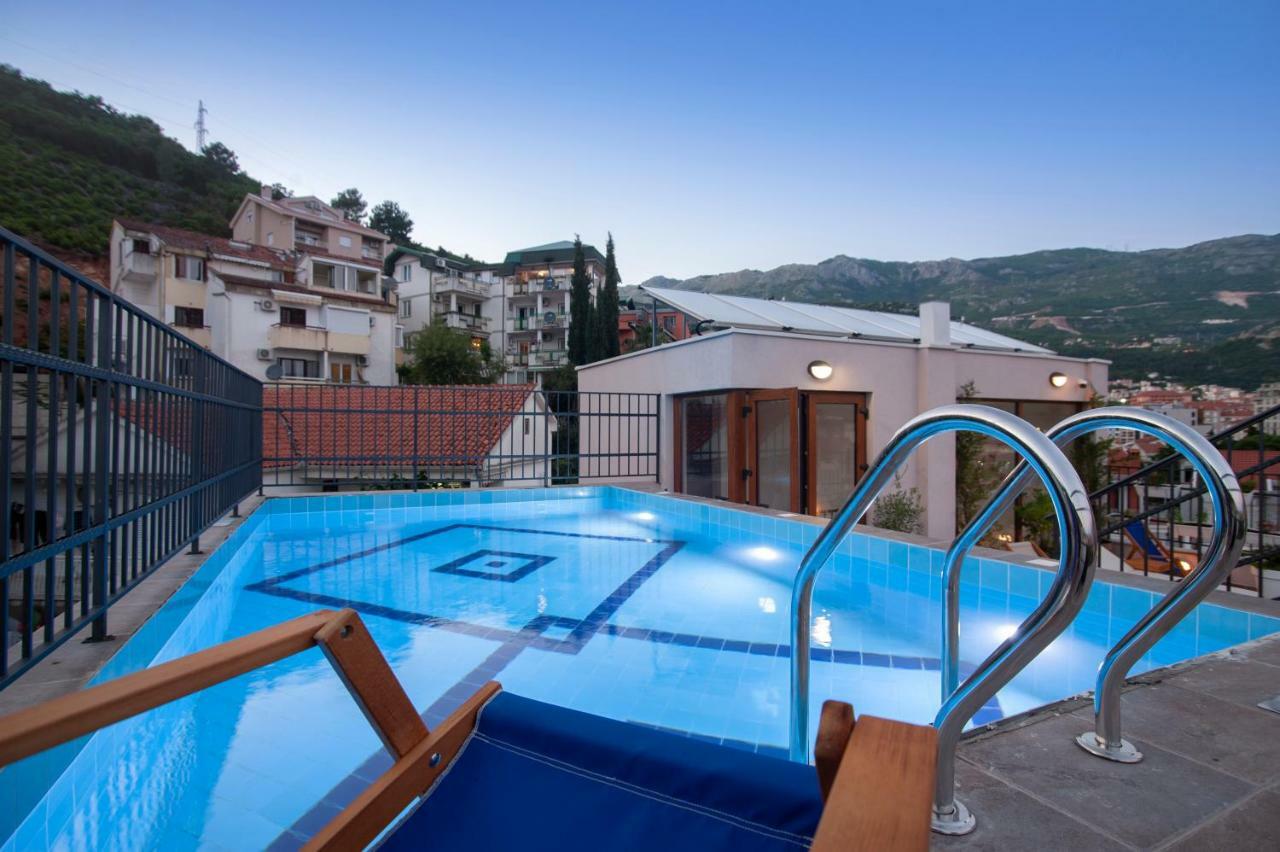 Hotel Twelve By Aycon Budua Esterno foto