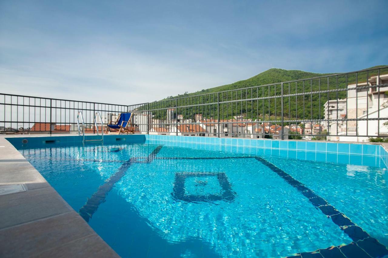 Hotel Twelve By Aycon Budua Esterno foto