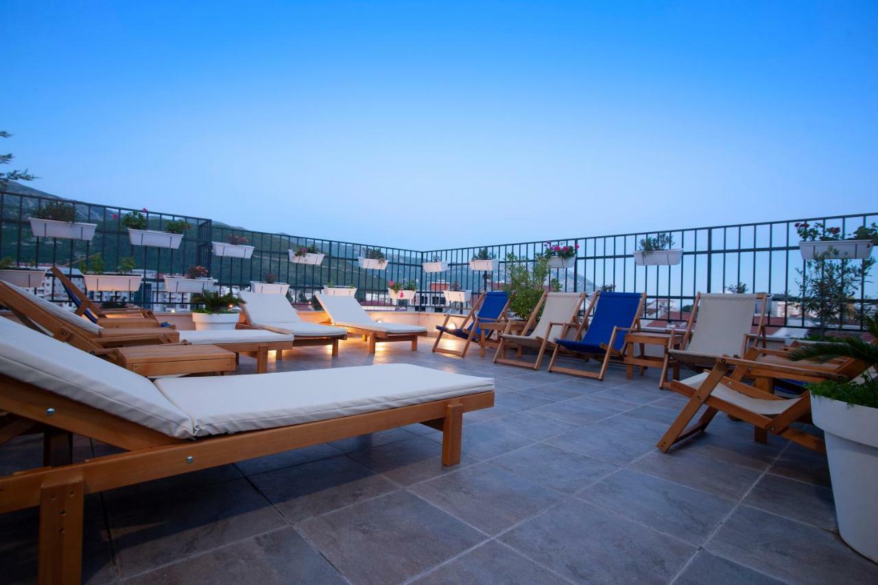Hotel Twelve By Aycon Budua Esterno foto