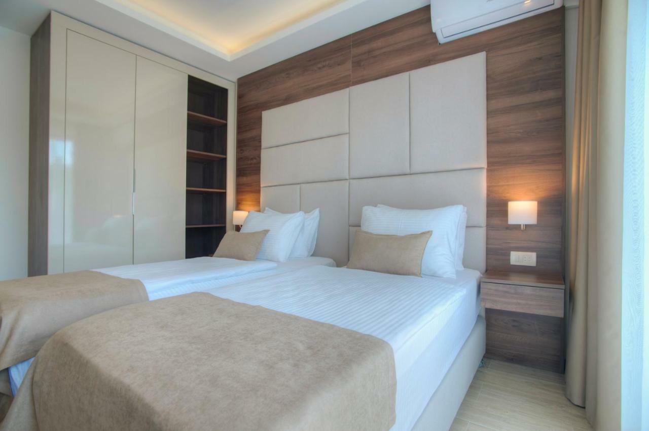 Hotel Twelve By Aycon Budua Esterno foto