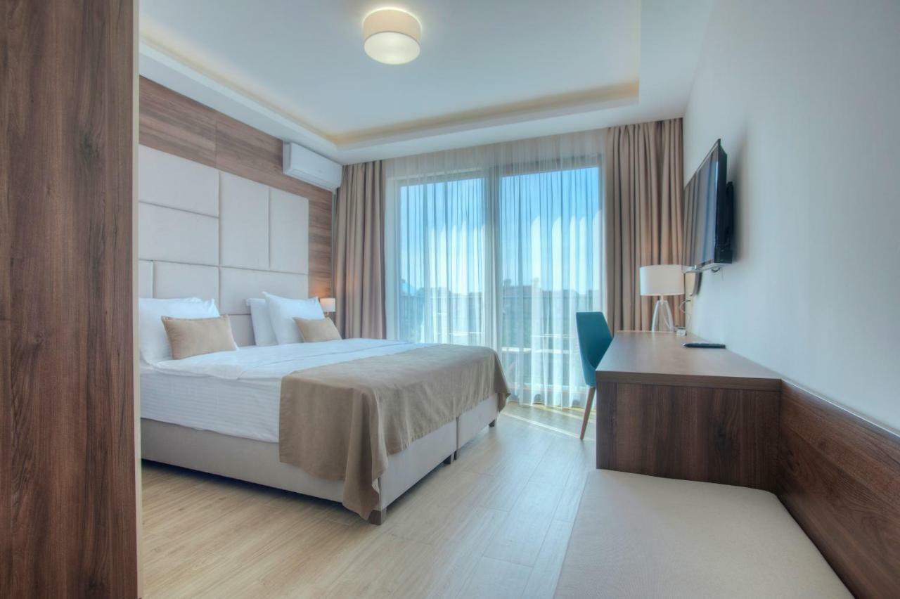 Hotel Twelve By Aycon Budua Esterno foto