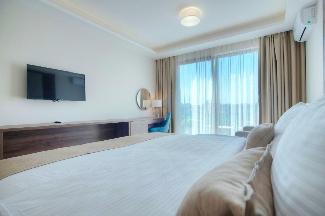 Hotel Twelve By Aycon Budua Esterno foto